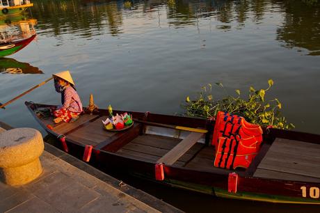 CRÓNICAS DE INDOCHINA: HOI AN Y LA TRAMPA DEL RAMBUTÁN