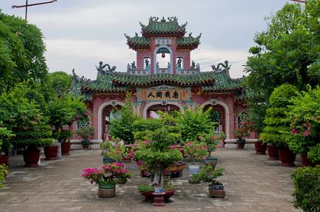 CRÓNICAS DE INDOCHINA: HOI AN Y LA TRAMPA DEL RAMBUTÁN