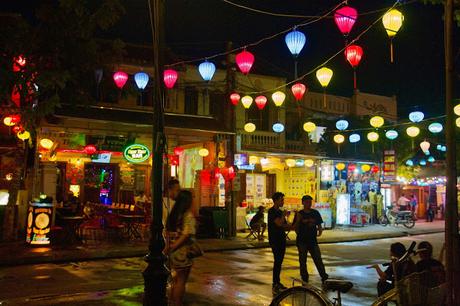 CRÓNICAS DE INDOCHINA: HOI AN Y LA TRAMPA DEL RAMBUTÁN