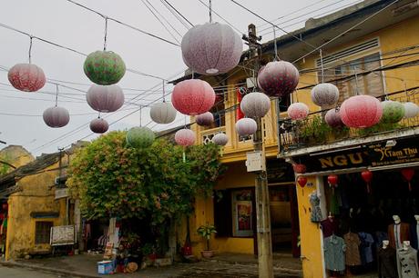 CRÓNICAS DE INDOCHINA: HOI AN Y LA TRAMPA DEL RAMBUTÁN