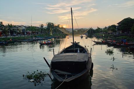 CRÓNICAS DE INDOCHINA: HOI AN Y LA TRAMPA DEL RAMBUTÁN