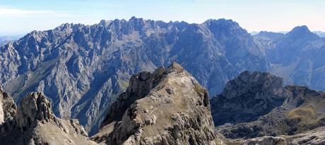 PICOS DE EUROPA (y III): CUMBRE PICO DE LOS TRAVIESOS