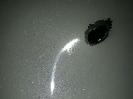 Disparan a vehículo gerente BanReservas Barahona; un sobrino herido.