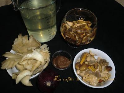 Mushroom Miso Soup - Sopa de miso y setas by Nobu Matsuhisa