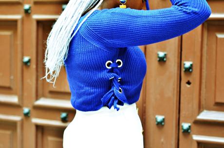 BLUE CROP TOP+ WHITE SKIRT