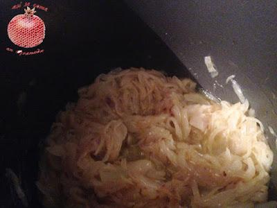 Cebolla caramelizada en olla programable o a presión.