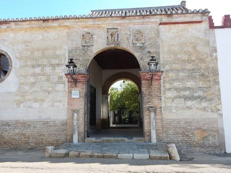 ATENEO DEL VINO DE EL PUERTO: Visita a Espartinas (Sevilla): Monasterio de Loreto, viñedo de Garrido fino y a las Bodegas Hacienda de Loreto