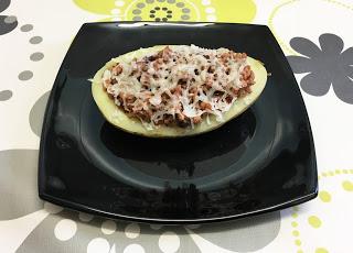 Patata rellena de carne y queso