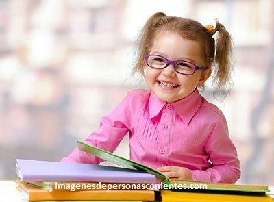inteligente Hay una necesidad de Goneryl Especiales 4 pequeños modelos de lentes para niña de 3 años - Paperblog