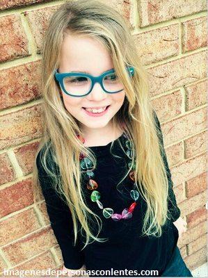 Gafas para niña de 8 años para corregir el astigmatismo - Paperblog