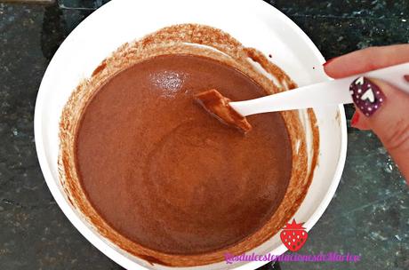 Bizcocho de Chocolate Calado con Almíbar de Naranja