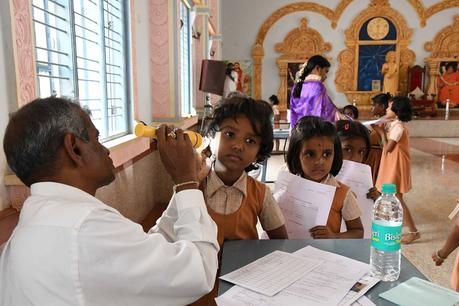 Inauguración del Programa Divino de Atención Materno-Infantil, Sathya Sai Grama, Muddenahalli