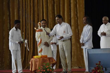 Inauguración del Programa Divino de Atención Materno-Infantil, Sathya Sai Grama, Muddenahalli