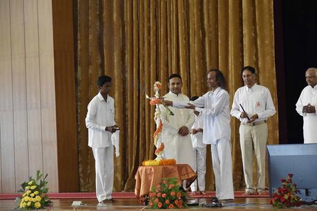 Inauguración del Programa Divino de Atención Materno-Infantil, Sathya Sai Grama, Muddenahalli