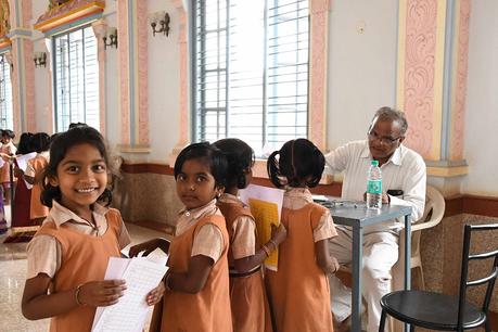 Inauguración del Programa Divino de Atención Materno-Infantil, Sathya Sai Grama, Muddenahalli