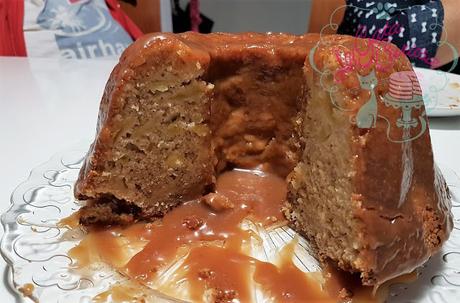 BUNDT CAKE DE MANZANA CON SALSA DE CARAMELO