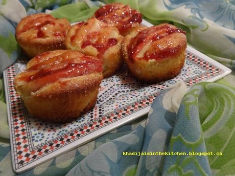 MUFFINS AUX POMMES / APPLE MUFFINS / MUFFINS DE MANZANAS / مافن التفاح