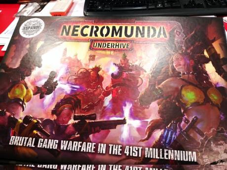 Unboxing de la caja de Necromunda y algunas migas mas