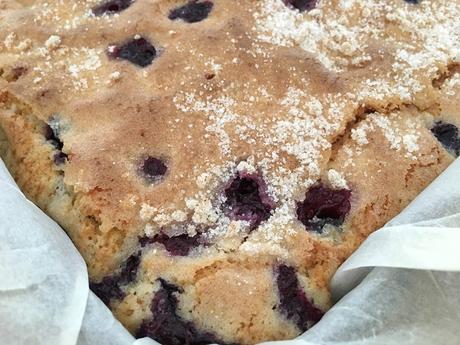 recetas delikatissen Recetas Americanas postres arándanos Buttermilk blueberry cake bizochos caseros bizcochos ligeros esponjosos bizcochos con frutas bizcocho de arándanos 