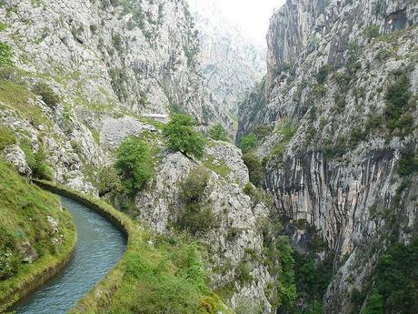 Ruta del Cares en Picos de Europa Ruta del Cares en Picos de Europa