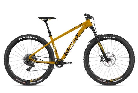 Nueva Ghost Asket, a divertirse!