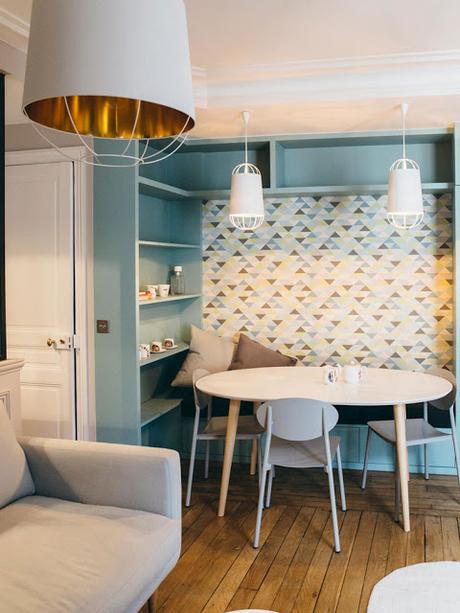 Apartamento chic en gris y amarillo