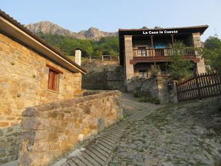 Cortes-Pena Ruea (Peña Rueda)-Lindes