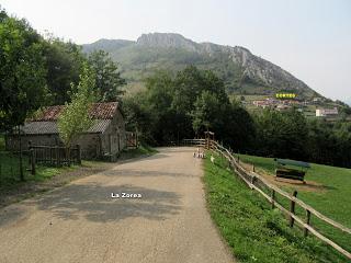 Cortes-Pena Ruea (Peña Rueda)-Lindes