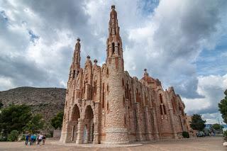 Santuario Sta. María Magdalena y Castillo de la Mola. Novelda.