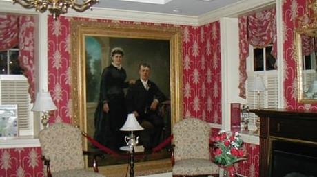 Logan Inn-entre-los-hoteles-embrujados-con-fantasmas-reales