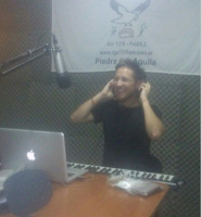 Nicolás Baeza en un acústico para la RGA