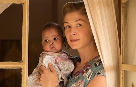 Rosamund Pike, Sorprendente y Sorpresiva