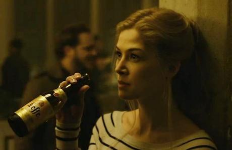 Rosamund Pike, Sorprendente y Sorpresiva