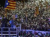 Toman calles Barcelona reclamando libertad presos independentistas.