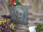 La tumba de Machado recibe cientos de visitas y homenajes al año