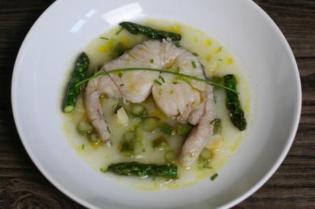 Cogote de Merluza en Salsa Verde de Trigueros Cogote de Merluza en Salsa Verde de Trigueros