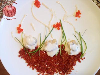 Rape con arena de jamón y caviar de piquillos Rape con arena de jamón y caviar de piquillos