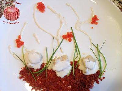 Rape con arena de jamón y caviar de piquillos Rape con arena de jamón y caviar de piquillos