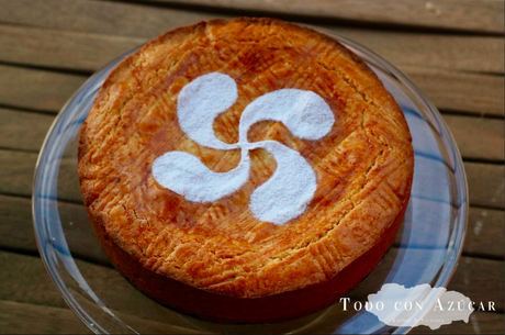 Pastel perfecto para merienda, con crema pastelera y masa quebrada