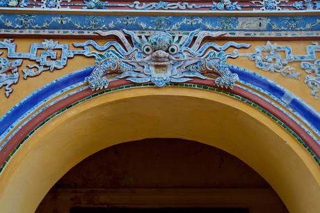 CRÓNICAS DE INDOCHINA: HUE, CIUDAD IMPERIAL