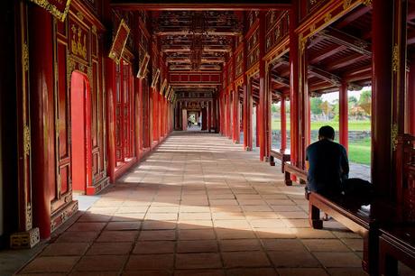 CRÓNICAS DE INDOCHINA: HUE, CIUDAD IMPERIAL CRÓNICAS DE INDOCHINA: HUE, CIUDAD IMPERIAL
