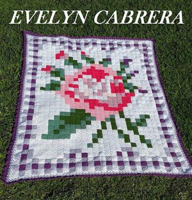 UNA ENORME ROSA INTERNACIONAL