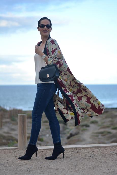 zara-kimono-outfit-look-topshop-jamie-jeans