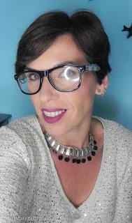 look con gafas 03
