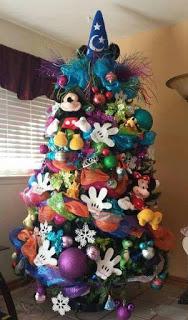 16 Ideas decorativas navideñas con temática de Mickey Mouse
