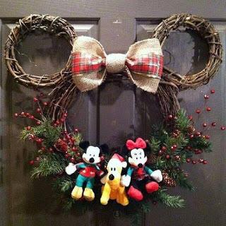 16 Ideas decorativas navideñas con temática de Mickey Mouse
