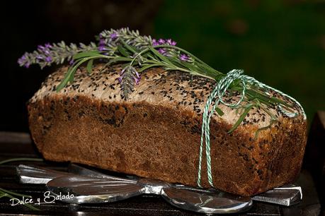 Pan de Avena y Lavanda con Masa Madre de Centeno