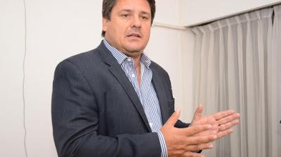 El gobierno tildó de extorsionador al gremio de estatales El gobierno tildó de extorsionador al gremio de estatales