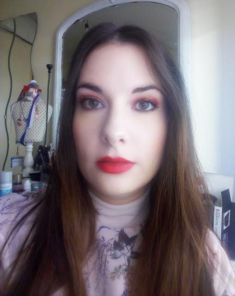 Flawless 4 de MakeUp Revolution // Tonos rojizos para el otoño