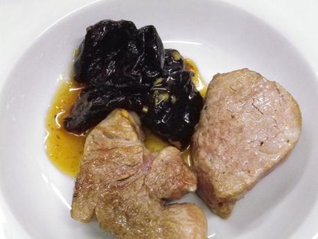 Solomillo de Cerdo con Ciruelas en Salsa.